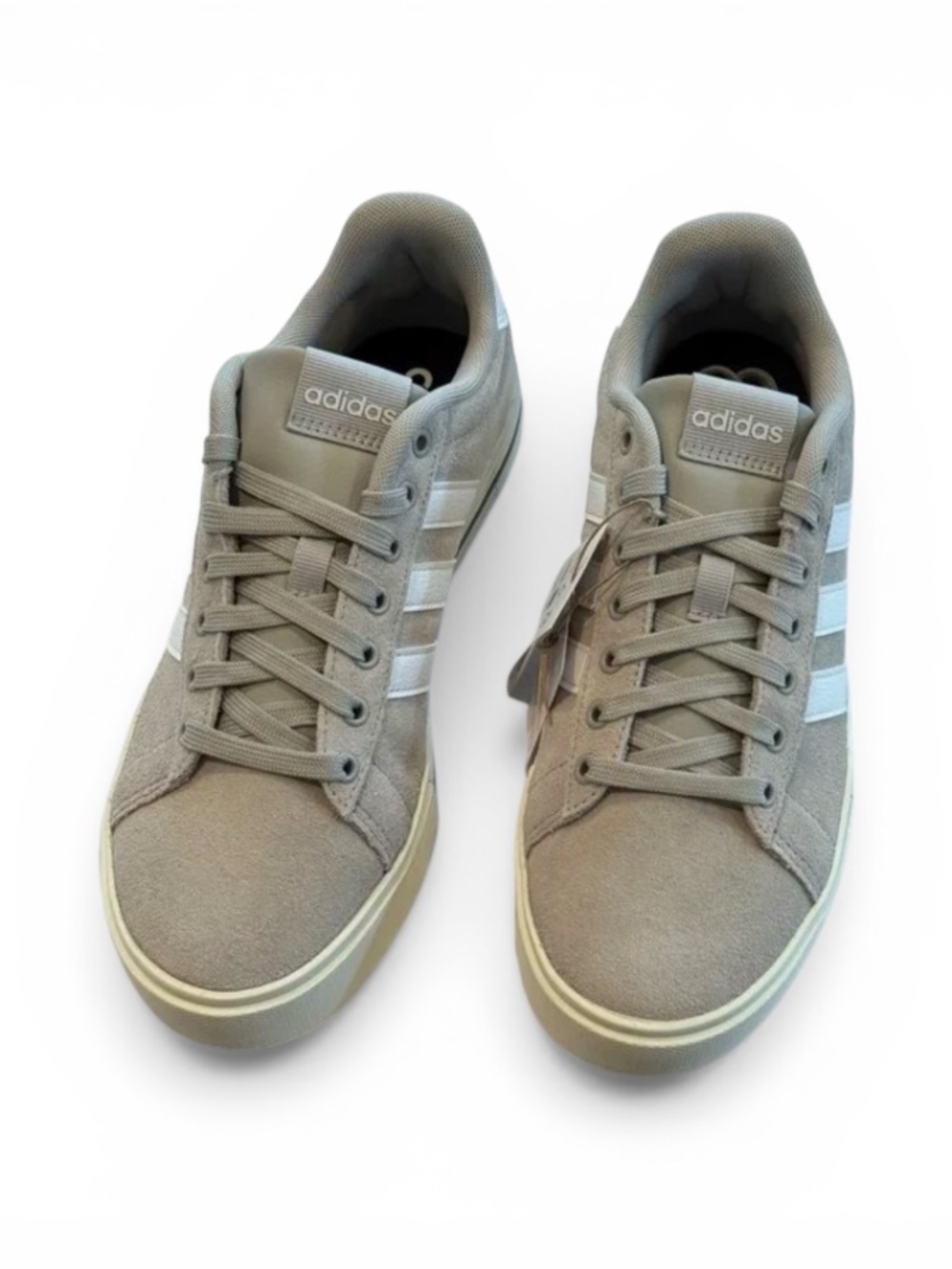 NWT Adidas Daily 4.0 Grey White Skater Sneakers Men 6.5 Women 7.5